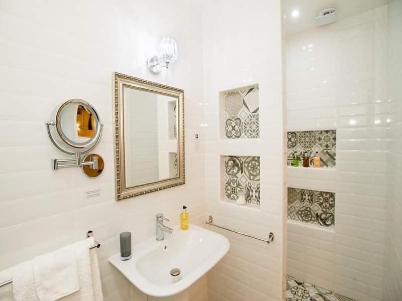 Julesy'S Bnb Hotel Cospicua Luaran gambar