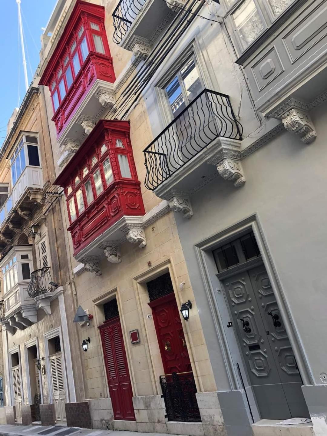 Julesy'S Bnb Hotel Cospicua Luaran gambar